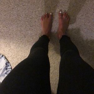 Black mid-rise jeans